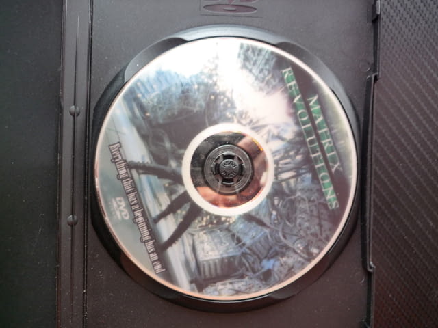 Matrix Revolutions DVD филм Матрицата Революции 3 част Киану Рийвс екшън фантастика Агент Смит битки - снимка 2