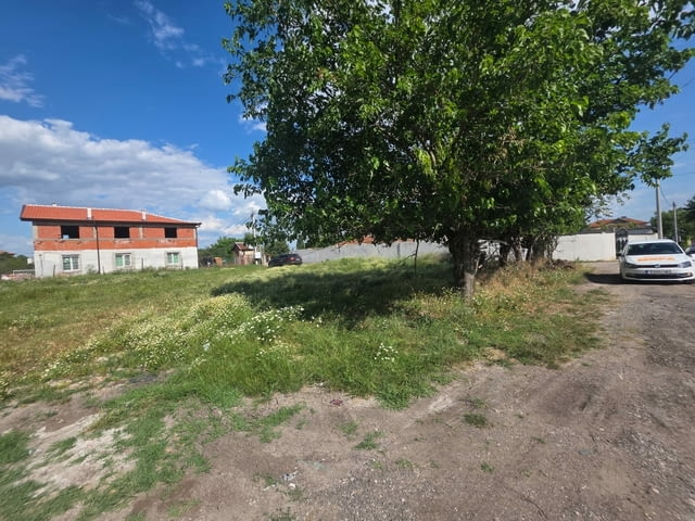УПИ в кв. „Изгрев“, гр. Хасково 1011 m2, For living - city of Haskovo | Land - снимка 2
