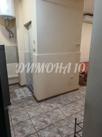 'ДИМОНА 10' ООД отдава напълно обзаведено студио в Централен южен район - снимка 5