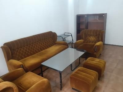Дава под наем тристаен, супер център, гр. Бургас 3-стаен, 120 м2, Тухла - град Бургас | Апартаменти - снимка 2