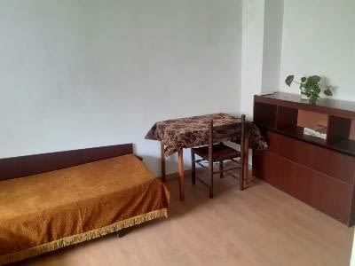 Дава под наем тристаен, супер център, гр. Бургас 3-стаен, 120 м2, Тухла - град Бургас | Апартаменти - снимка 3