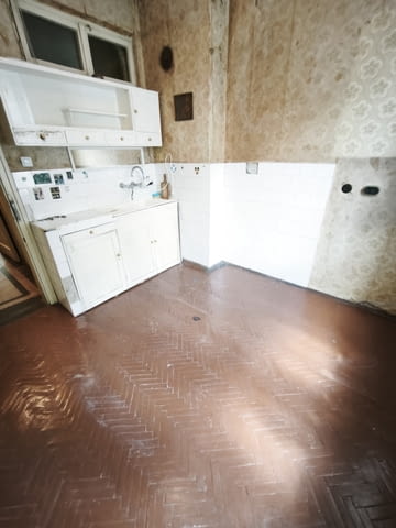 Продавам двустаен апартамент в гр. Перник кв. Изток, град Перник | Апартаменти - снимка 5