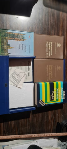 Продавам 3 бр. комплект учебници за английски с касетки,, град Пловдив | Други - снимка 3