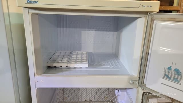Хладилник с камера работещ , Embeddable - No - city of Plovdiv | Refrigerators & Freezers - снимка 6