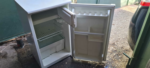 Продавам работещ малък хладилник NEO, city of Plovdiv | Refrigerators & Freezers - снимка 5