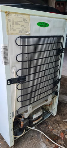 Продавам работещ малък хладилник NEO, city of Plovdiv | Refrigerators & Freezers - снимка 10