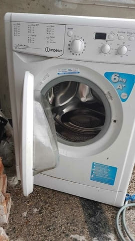 Продава се пералня втора употреба Indesit, в добро състояние, град Пловдив - снимка 4