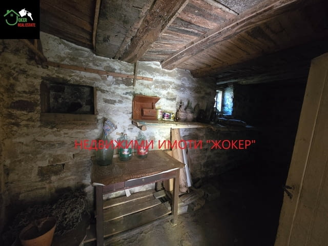 Къща с двор в село Добри дял 2-етажна, Гредоред, 100 м2 - село Добри дял | Къщи / Вили - снимка 11