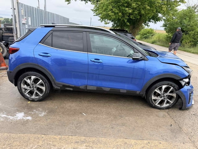 Kia Stonic 1.0 T-GDi двигател G3LF 120 кс., бензин/електро, автоматик 7 ск., 46000 км., 2022 г., eur - снимка 4