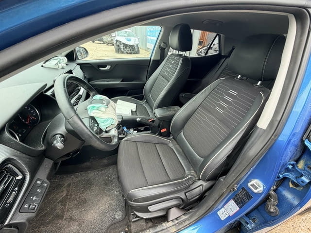 Kia Stonic 1.0 T-GDi двигател G3LF 120 кс., бензин/електро, автоматик 7 ск., 46000 км., 2022 г., eur - снимка 12