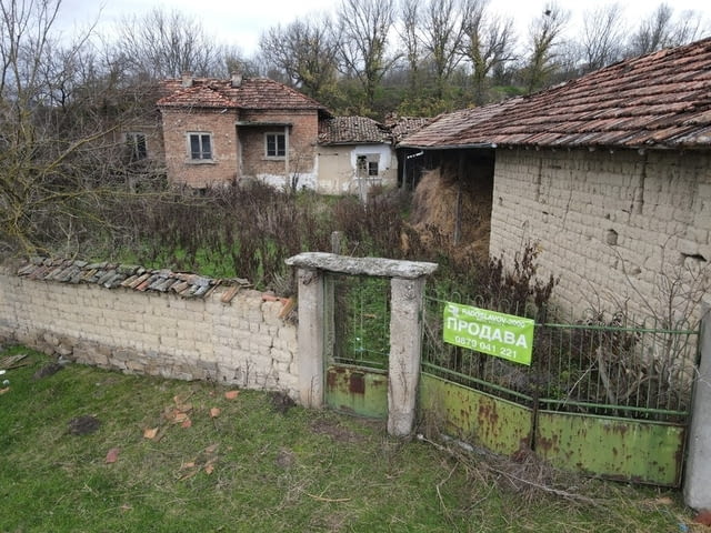Продавам къща в с. Иваново 2-floor, Other, 100 m2 - city of Varbitsa | Houses & Villas - снимка 1