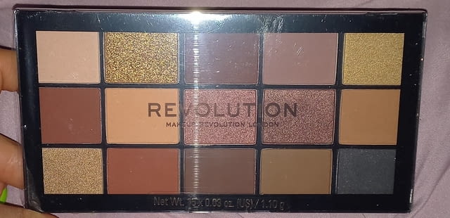 Чисто нова палитра Makeup Revolution Re-Loaded Velvet Rose (Неотваряна) - снимка 1