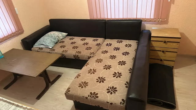 Давам под наем самостоятелна стая със санитарен възел обзаведена в К.Париж - снимка 2