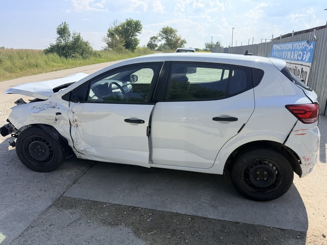 Dacia Sandero 3 1.0 TCe ECO-G двигател H4D480, H4DF480 , 21000 км., 101 кс., 5 ск., 2026 г., euro 6 - снимка 6