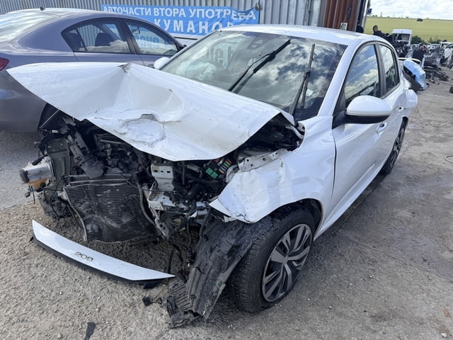 Peugeot 208 1.2 PureTech, двигател HMH, 75 кс., 5 ск., 45000 км., 2022г., евро 6D, Пежо 208 1.2 Pure - снимка 1