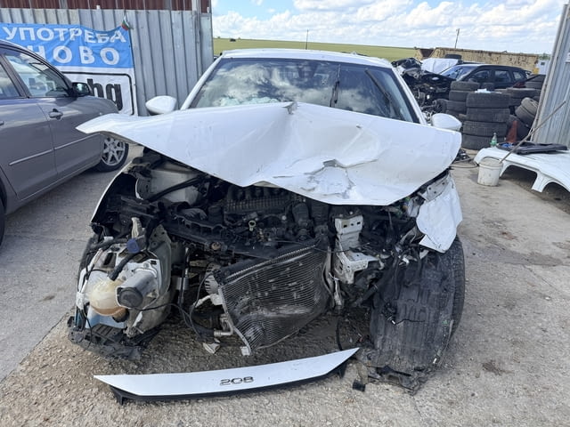 Peugeot 208 1.2 PureTech, двигател HMH, 75 кс., 5 ск., 45000 км., 2022г., евро 6D, Пежо 208 1.2 Pure - снимка 2