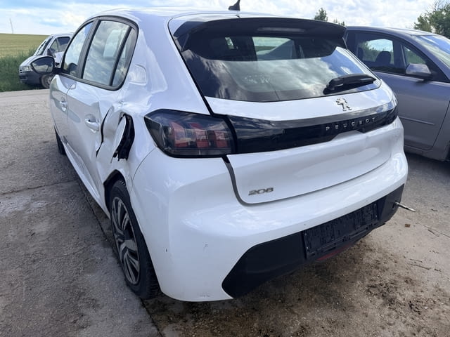 Peugeot 208 1.2 PureTech, двигател HMH, 75 кс., 5 ск., 45000 км., 2022г., евро 6D, Пежо 208 1.2 Pure - снимка 6