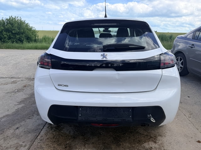 Peugeot 208 1.2 PureTech, двигател HMH, 75 кс., 5 ск., 45000 км., 2022г., евро 6D, Пежо 208 1.2 Pure - снимка 7