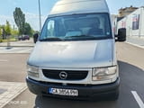 Продавам товарен микробус Опел Мовано.