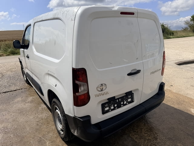 Toyota Proace City 1.5 D4D, двигател YHT DV5RCF, 102 кс., 6 ск., 81000 км., 2023 г., euro 6D, Тойота - снимка 5