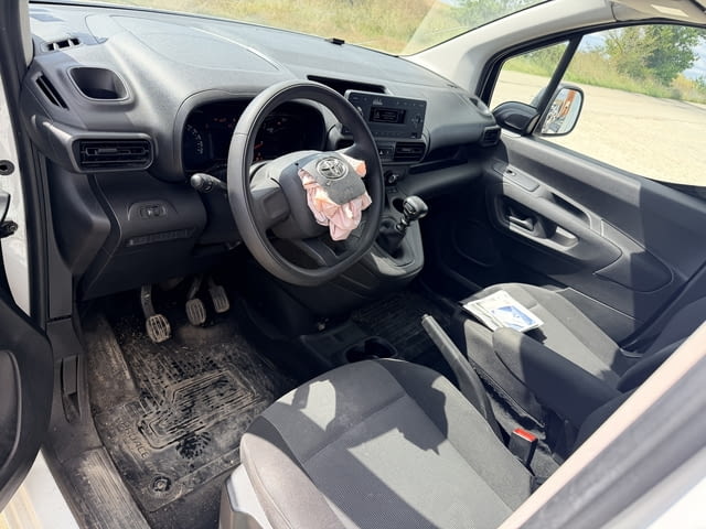 Toyota Proace City 1.5 D4D, двигател YHT DV5RCF, 102 кс., 6 ск., 81000 км., 2023 г., euro 6D, Тойота - снимка 9