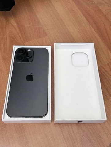 IPhone 16 Pro Max - village Dolno Kamartsi | Fixed phones - снимка 1