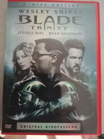 2x DVD Film Blade 3 Trinity 2 Disk Edition, village Kuklеn | Players & Projectors - снимка 1