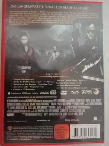 2x DVD Film Blade 3 Trinity 2 Disk Edition, village Kuklеn | Players & Projectors - снимка 2