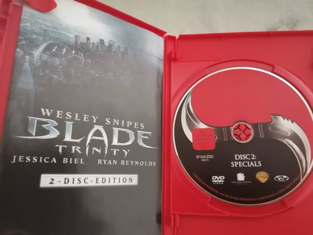 2x DVD Film Blade 3 Trinity 2 Disk Edition, village Kuklеn | Players & Projectors - снимка 4