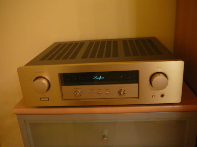 Accuphase e-210 - град Пазарджик | Ресийвъри / Усилватели - снимка 3