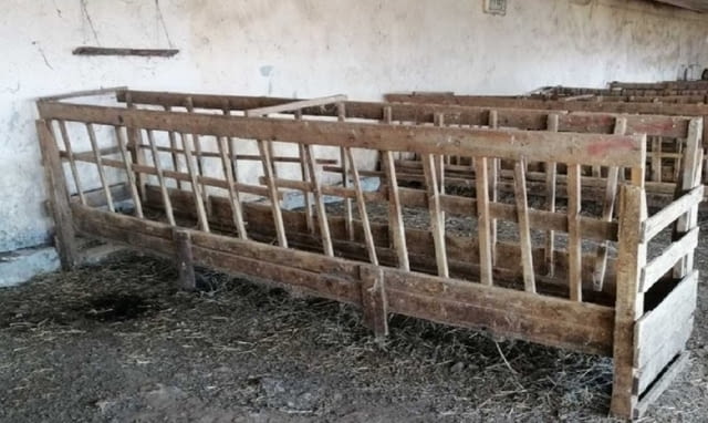 Продавам дървени ясли за овце или кози - град Враца | Други - снимка 1