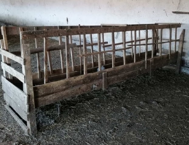 Продавам дървени ясли за овце или кози - град Враца | Други - снимка 3