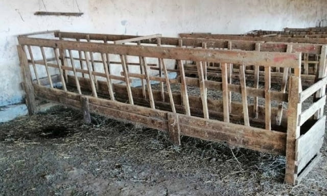 Продавам дървени ясли за овце или кози - град Враца | Други - снимка 4