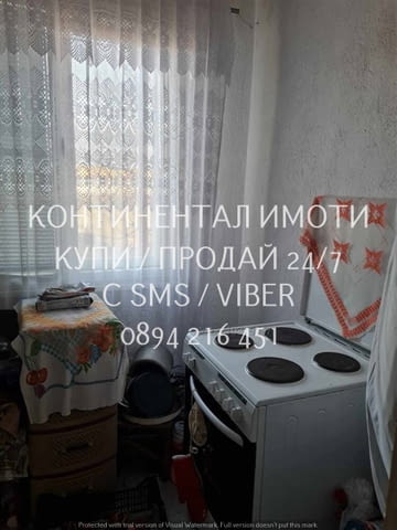 Код 63064. Триетажна тухлена къща 180м2 с двор 900м2. Къщата се състои от приземен етаж с две стаи и - снимка 8