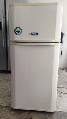 Хладилник НЕО с горна камера 120 см висок, в гр. Шумен, city of Shumen | Refrigerators & Freezers - снимка 1