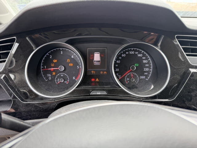 Vw Touran (5T1) 2.0 TDi BlueMotion двигател DFGA, ск. кутия DSG SGG, R line, 150 кс., 7 местен, 1720 - снимка 12