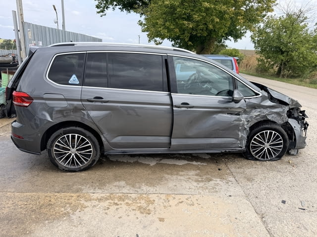 Vw Touran (5T1) 2.0 TDi BlueMotion двигател DFGA, ск. кутия DSG SGG, R line, 150 кс., 7 местен, 1720 - снимка 4