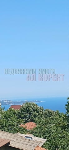 Слънчев етаж от къща с двор в Галатая след основен ремонт, град Варна | Къщи / Вили - снимка 2
