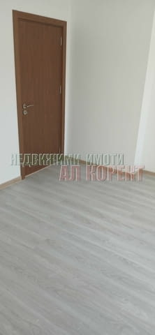 Слънчев етаж от къща с двор в Галатая след основен ремонт, град Варна | Къщи / Вили - снимка 5