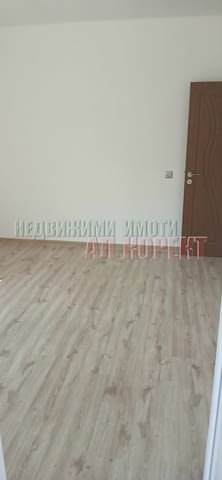 Слънчев етаж от къща с двор в Галатая след основен ремонт, град Варна | Къщи / Вили - снимка 8