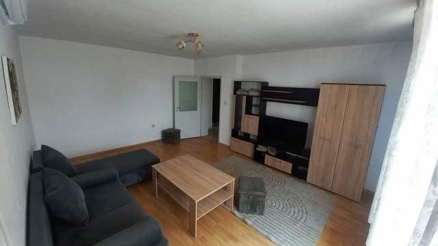 Даваме под наем 4-стаен апартамент в Каменица 1 115 м2, Тухла, Асансьор, С паркинг - град Пловдив | Апартаменти - снимка 1