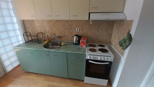 Даваме под наем 4-стаен апартамент в Каменица 1 115 м2, Тухла, Асансьор, С паркинг - град Пловдив | Апартаменти - снимка 5