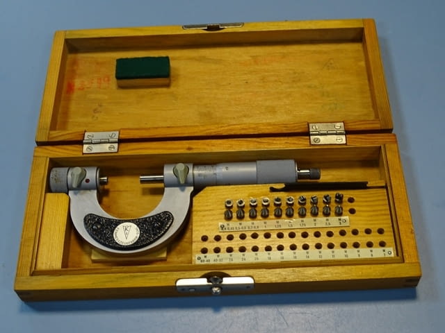Микрометричен резбомер DDR Suhl M Thread Мicrometer 0-25mm 0.01mm - снимка 1