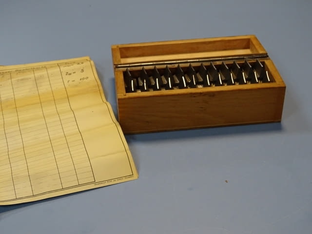 Комплект ножове Кlingelnberg AMK-Messer cutter blade set М3.2, Zw-5, R-100 - снимка 1
