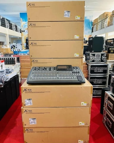 Behringer X32, Midas M32, Soundcraft Ui24R, Pioneer DJ CDJ-3000, AlphaTheta CDJ-3000X, Yamaha MG16XU - снимка 1