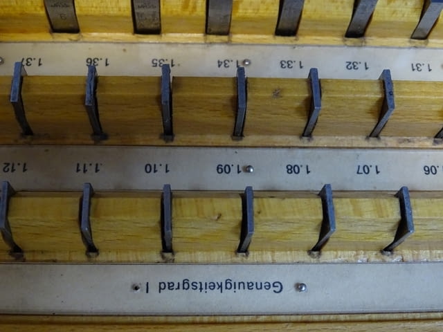 Комплект плоскопаралелни краечни мерки DDR MASSI Din 861 KL-1 - снимка 4
