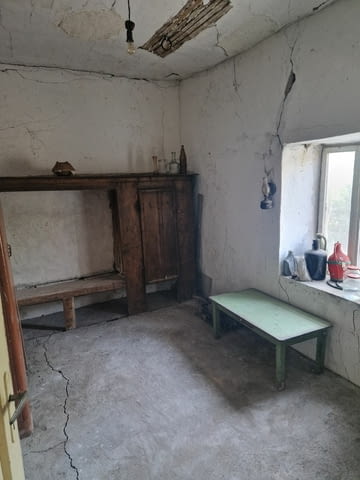 Продава се къща с двор в с. Горски Извор, област Хасково, село Горски извор - снимка 12