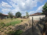 Продава се къща с двор в с. Горски Извор, област Хасково