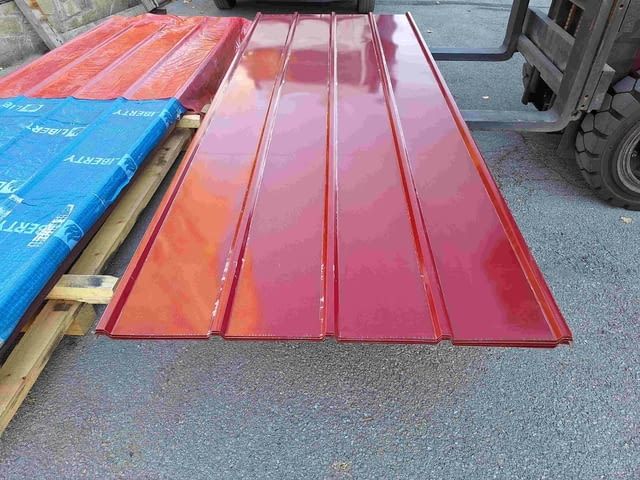 Покривна пластифицирана ламарина TR20x280-1120 RAL3011 L=3.2м в София - снимка 2