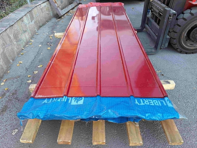 Покривна пластифицирана ламарина TR20x280-1120 RAL3011 L=3.2м в София - снимка 3